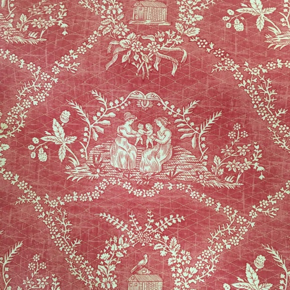 Patrick Frey Paris Quilted Tablecloth - Picture 2 of 10